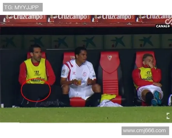 足球巨星化身整蛊达人街头爆笑恶搞路人反应令人捧腹